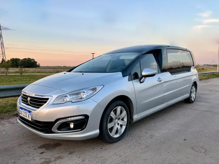 Peugeot 408 - Imagen 1